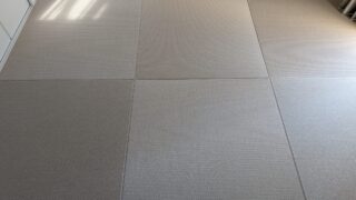高槻市　琉球畳　和紙の灰桜色
